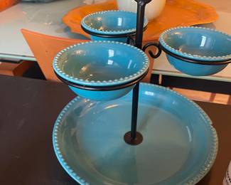 Small chip fruit, vegetable, item display