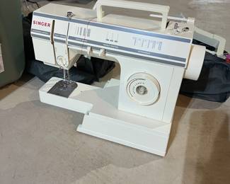 Singer sewing machine 