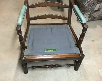 Ethan Allen Traditional Classics Chair. Removable cushion is torn. 34"H 26"W