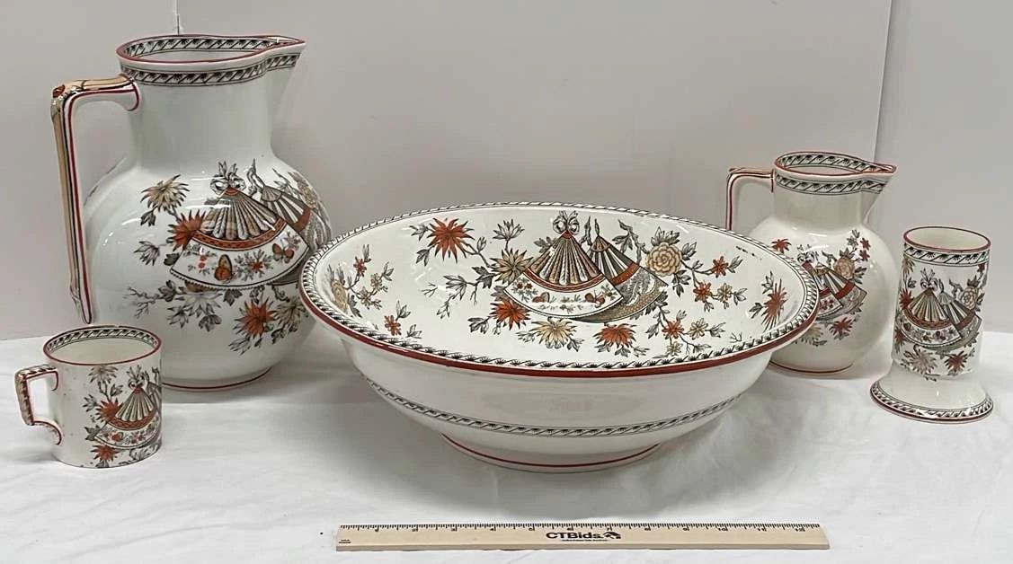  01 Vintage Victorian Wash Basin Set