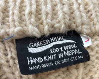 Ganesh Himal 100% Wool Hand Knitted Nepal Cream Sweater - Size Large