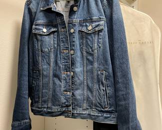 Banana Republic Women's Denim Jacket - Size XL
