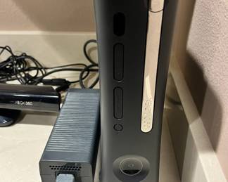 Xbox 360 Elite Gaming Console
