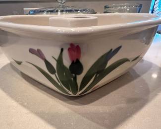 Ceramic Heart Shaped Bundt Cake Pan with Floral Design