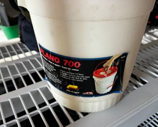 Bait bucket