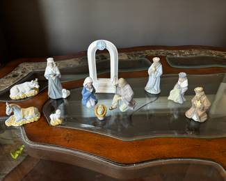 Hallmark Nativity Set with original box 