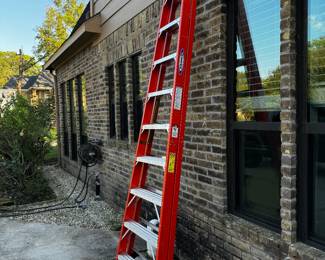 12’ Werner Fiberglass ladder