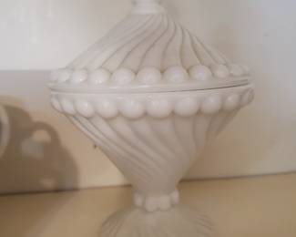 Westmoreland Swirl & Ball Candy Dish