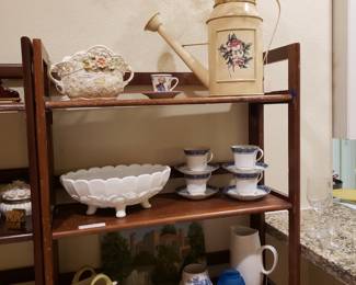 POTTERY AND GLASSWARE