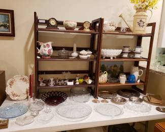 POTTERY, GLASS, CHINA AND SILVER PLATE PLATTERS