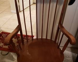 ROCKING CHAIR