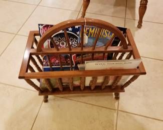 MAGAZINE RACK