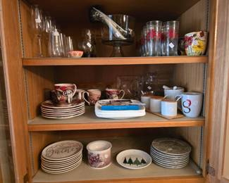 Dining room, built in cabinet.