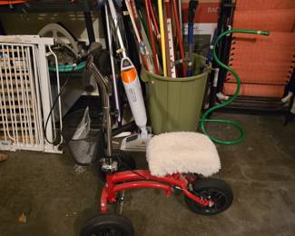 Garage transportation.   Take turns y'all.