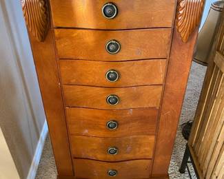 Jewelry cabinet