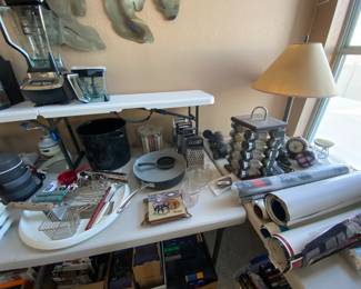 Kitchen wear including a spice right and Ninja Blender