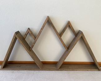 Rustic mountian decoration