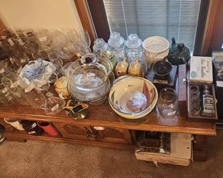 Glasses, Barware and Bowls. Sony Surround System