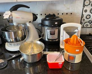 Sunbeam Mixmaster Heritage Series, Instant Pot Lux Mini, Foley Food Mill, Bagel Biter