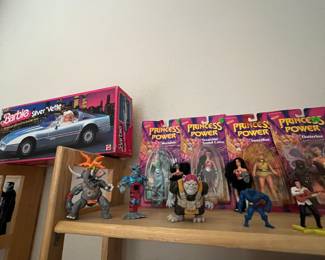 She-ra figures on the cards!!!