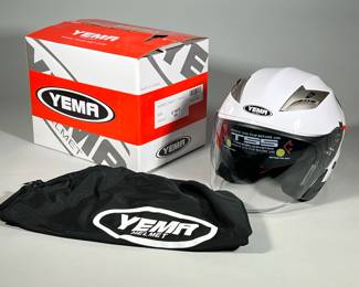 YEMA MOTORCYCLE HELMET | Yema white motorcycle helmet size medium, having drop-down tinted visor and adjustable vents Model: YM-627 - h. 9.5 x w. 9.5 x l. 11.5 in (exterior dimensions)