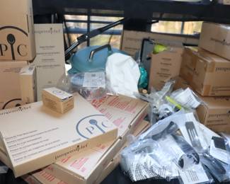 Tons of Pampered Chef NEW Items 