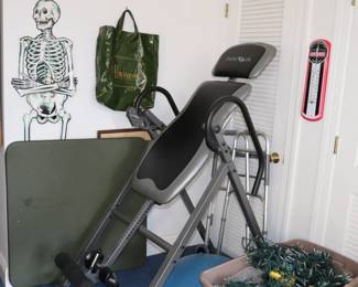 Innova Inversion Table with Adjustable Headrest, Reversible Ankle Holders