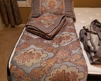 Queen bedding