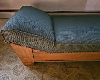 $28  Fainting couch