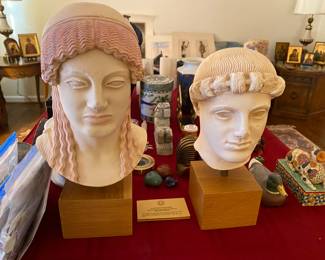 Archaic cord Ancient Greek statues.