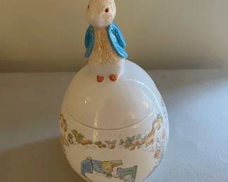 Beatrix Potter Peter Rabbit Egg Jar with Lid Ceramic 1996.