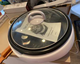 Small kitchen appliances.