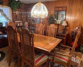 Dining Table with 6 Chairs & Leaf