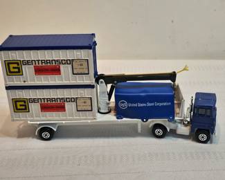 https://www.auctionninja.com/stress-free-estate-services-llc/sales/details/astounding-estate-auction-vintage-xmas-collectibles-jewelry-antiques-toys-mid-century-1-starting-bids-no-reserve-with-shipping-27.html