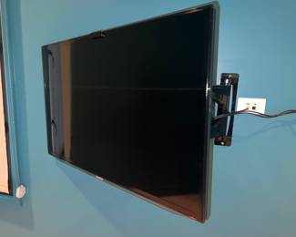 Smart Flat Screen TV