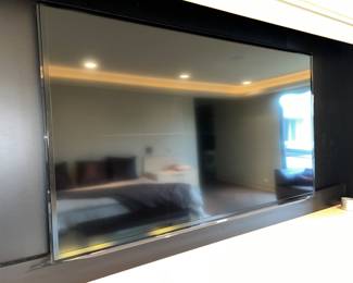 Smart Flat Screen TV