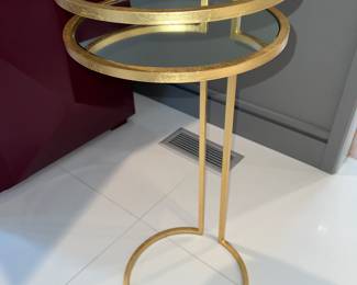 Golden side table with mirror insert (2 of 2)