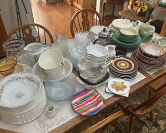 Perfect pieces for hosting this Thanksgiving!