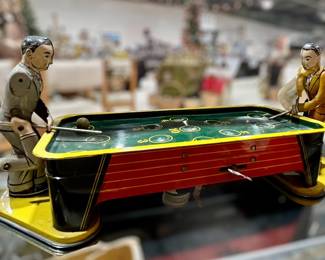 Vintage Toy Pool Players