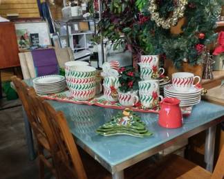 Holiday Dinnerware
