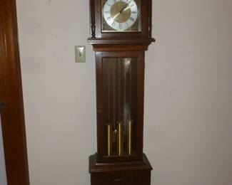 Ridgeway Grandmother clock