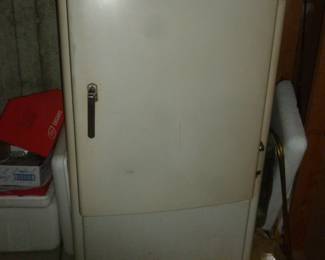 vintage fridge