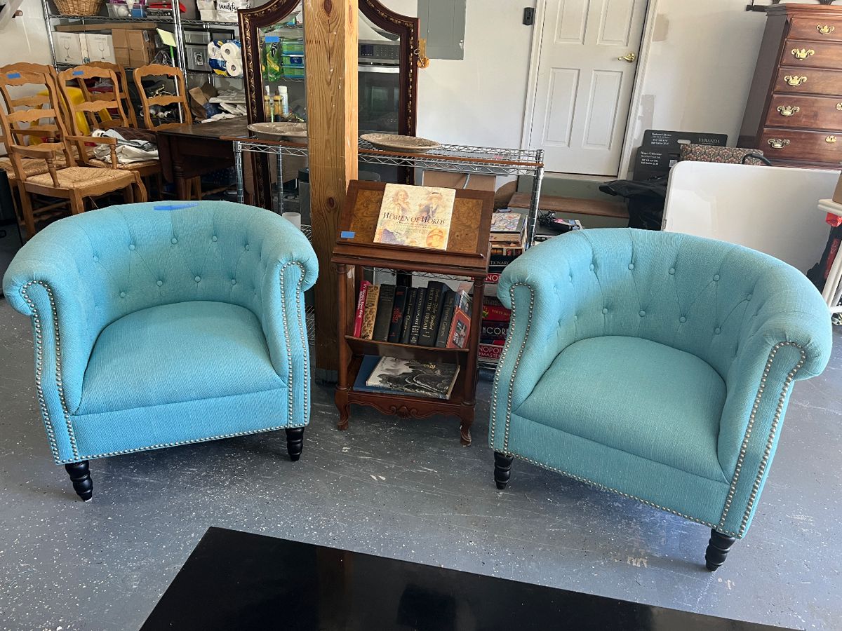 Pair of chairs, book stand 