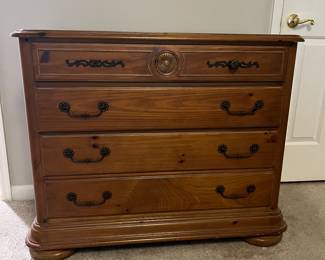 4 drawer pine chest