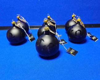 Vintage Midwest Of Cannon Falls 7 Glass Plum Ornaments  These Are A Deep Purple  Not Black