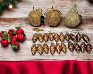 Vintage Ornaments Midwest Of Cannon Falls Fruit  Pinecones  Apples 