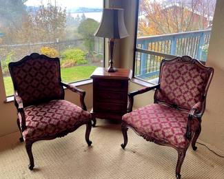 Upholstered armchairs & mahogany table