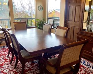 Vintage Bassett cherry dining table and chairs