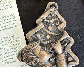 Laurenn Barker cold cast signed