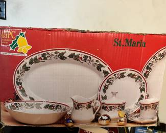St. Maria dinnerware